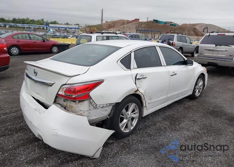 2014 Nissan Altima 2.5 S из США, поврежденный, VIN 1N4AL3AP2EC151247